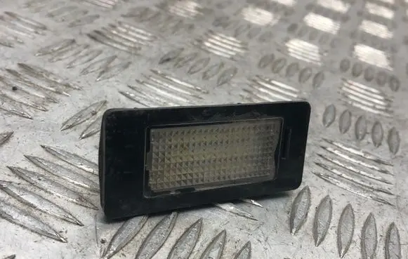 BMW 5 E60 E61 Number plate light E8001318