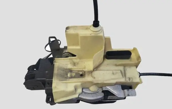 Volvo V60 Rear door lock 32131412