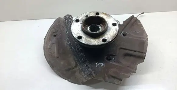 BMW X5 E53 Front wheel hub spindle knuckle