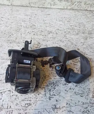 Volvo S90, V90 Front seatbelt 32131163