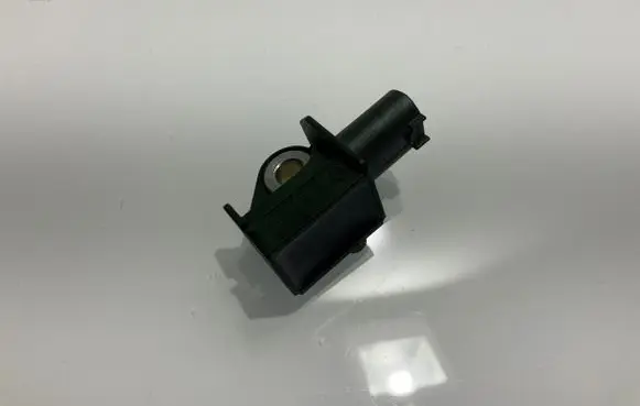 Mercedes-Benz E W212 Airbag deployment crash/impact sensor 00009063217