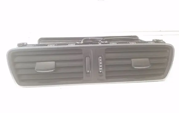 Volkswagen PASSAT B7 Dash center air vent grill 3AB819728A