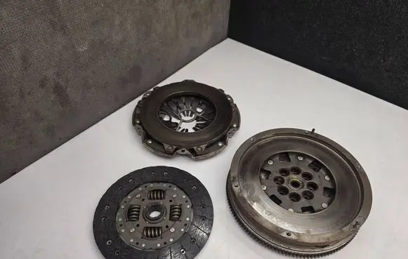 Volkswagen Crafter Clutch set kit 076141032B B8080