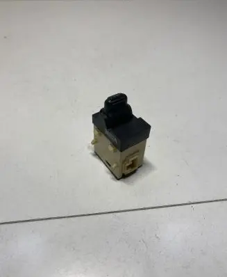 Chrysler 300M Electric window control switch 04602463AA 39754D
