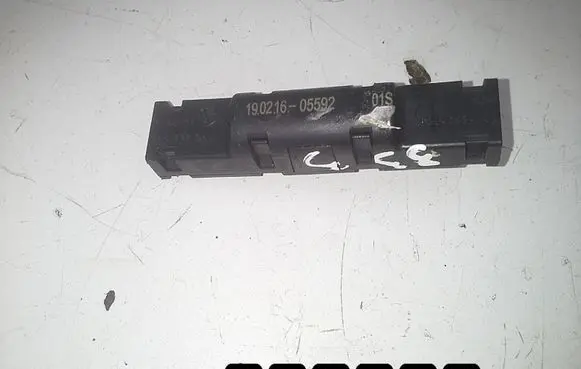 Volkswagen Tiguan Radio antenna # 5n0035570