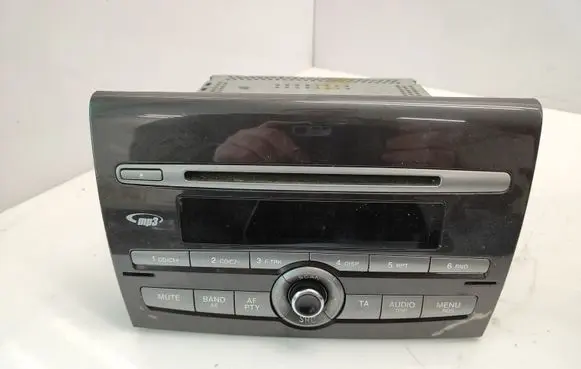 Fiat Bravo Radio/CD/DVD/GPS head unit 735451942