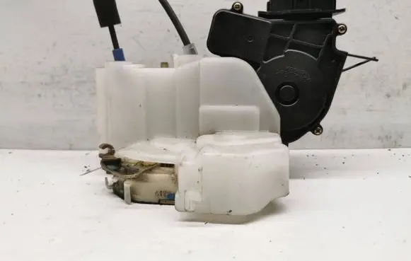 Honda Accord Front door lock