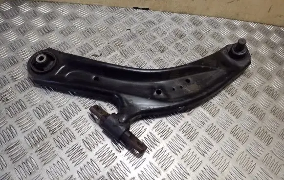 Nissan X-Trail T32 Front lower control arm/wishbone