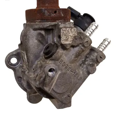 BMW X1 E84 Fuel injection high pressure pump 7810696 0445010517