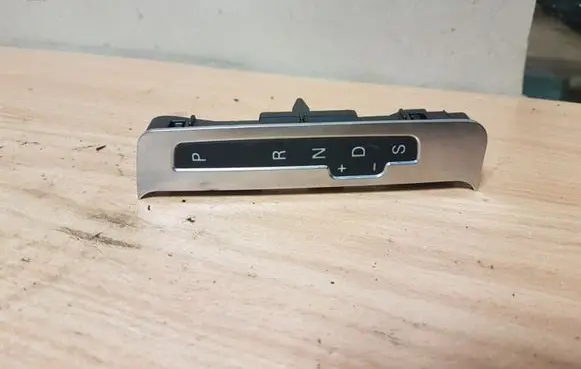 Audi A6 S6 C6 4F Gear shift selector indicator 4F2713463C