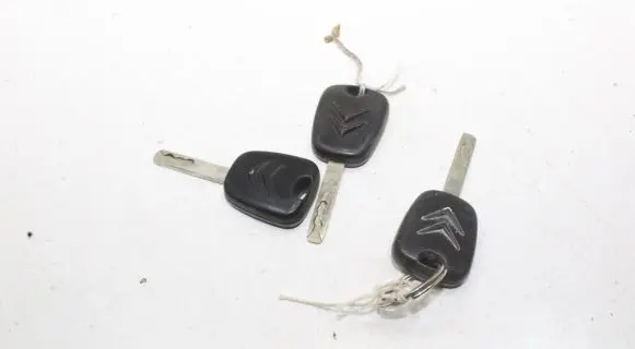 Citroen C3 Ignition key/card 