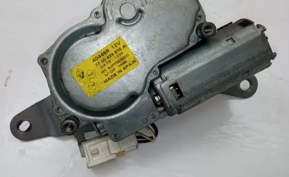 Renault Clio II Rear window wiper motor 