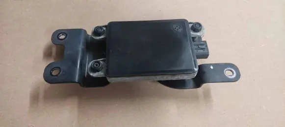 Hyundai Santa Fe Distronic sensor radar 99110S1110 D10005157 AS100A4702
