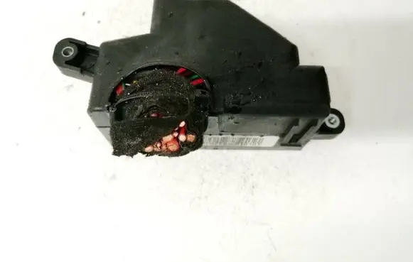 Skoda Fabia Mk1 (6Y) Fuse box set 03090904848 0255229-010101