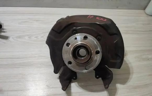 Skoda Scala Front wheel hub
