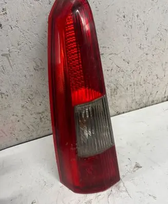 Volvo V70 Rear/tail lights 9154499