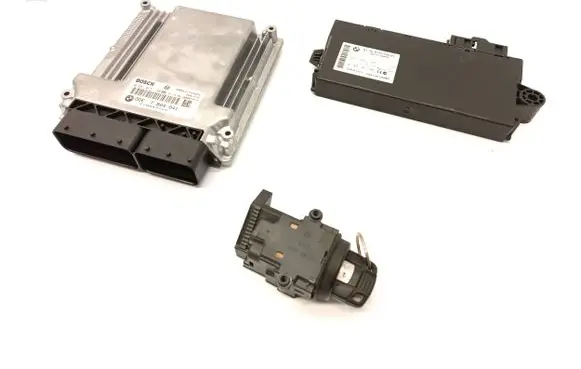 BMW 5 E60 E61 Engine ECU kit and lock set 7809941 170047715 0281015130