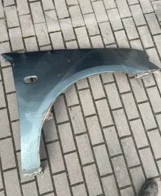 Mitsubishi L200 Fender 