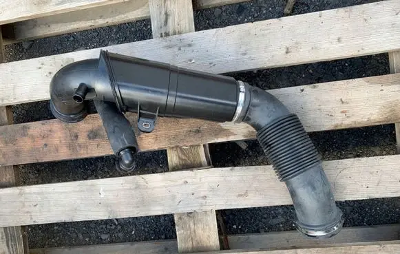 BMW X1 F48 F49 Air intake hose/pipe 8693166