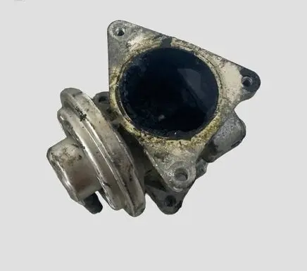 Skoda Octavia Mk2 (1Z) EGR valve 038129637D