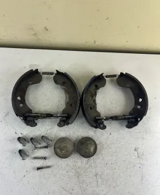 Nissan Micra Handbrake/parking brake pads 