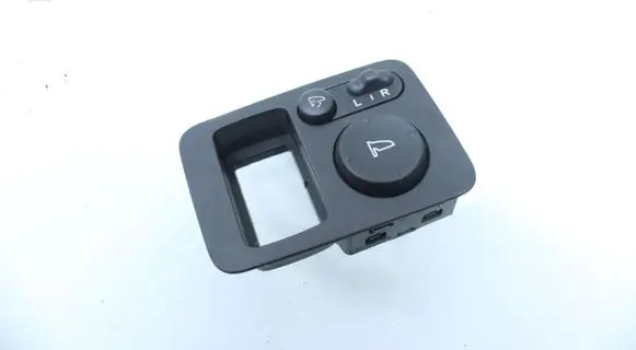 Honda CR-V Wing mirror switch 070714
