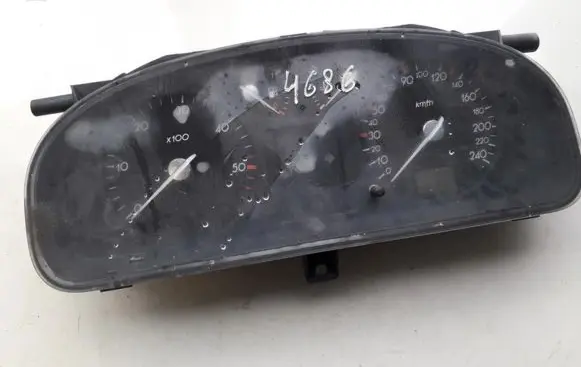 Renault Laguna II Speedometer (instrument cluster) 8200002216 5514000062
