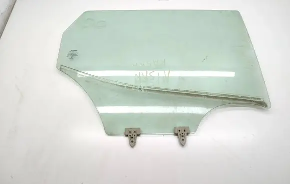 Nissan Qashqai Rear door window glass