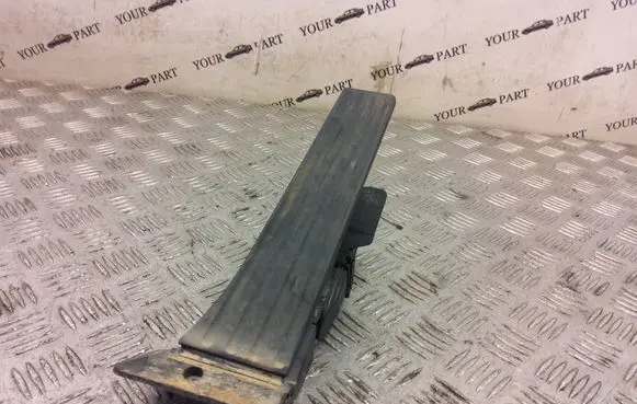 BMW 2 F22 F23 Accelerator throttle pedal 6853175