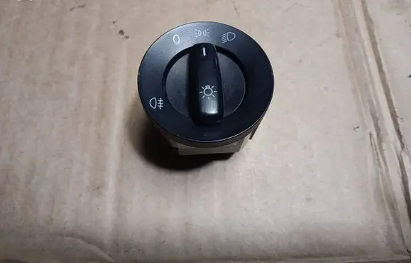 Volkswagen Caddy Light switch 1K0941431BB