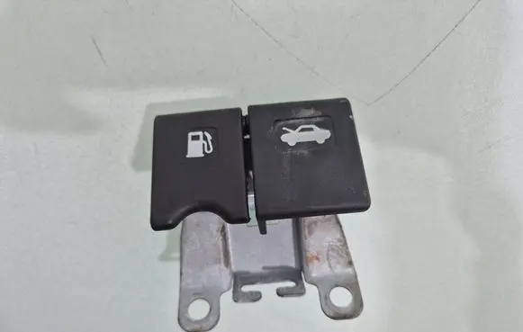 Nissan Murano Z52 Fuel tank opening switch 