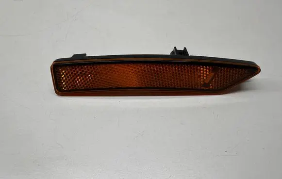 Ford Mustang VII Front reflector PR3B15A424AB PR3B15A457AB 01808478