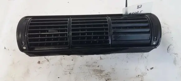 Audi A4 S4 B5 8D Dash center air vent grill 8d0820951