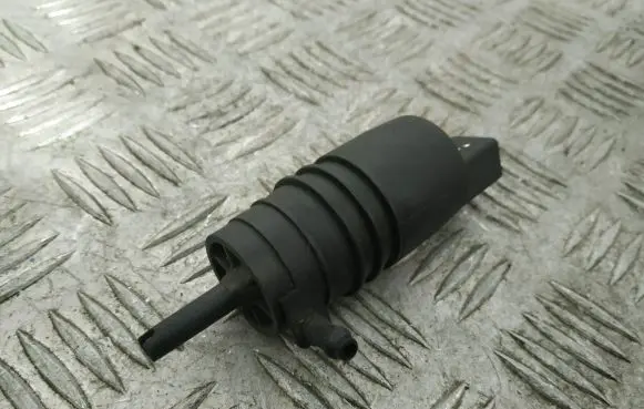 BMW 3 E90 E91 Windscreen/windshield washer pump 1009550006
