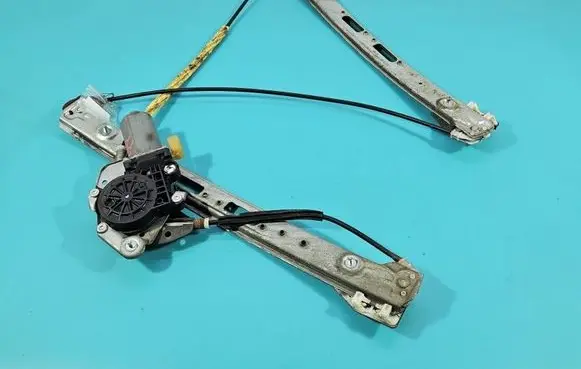 BMW 3 E46 Front door window regulator with motor 83620640 IMPRK1601452