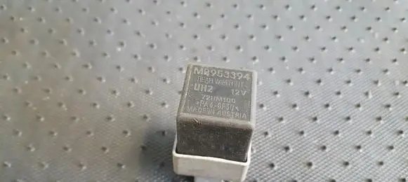 Mitsubishi Space Star Other relay MB953394 72HM100