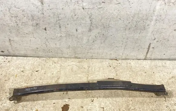 Volvo S60 Engine mounting bracket 8666204