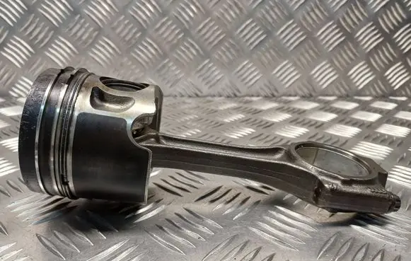 Piston with connecting rod