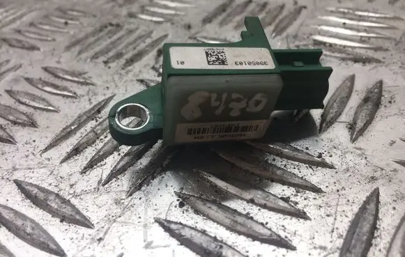 Volkswagen PASSAT B6 Airbag deployment crash/impact sensor 3C0909606 8470