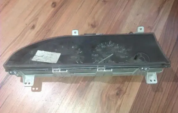 Toyota Corolla E80 Speedometer (instrument cluster) 2577009740