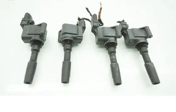 Volkswagen Golf VIII High voltage ignition coil 05E905110A