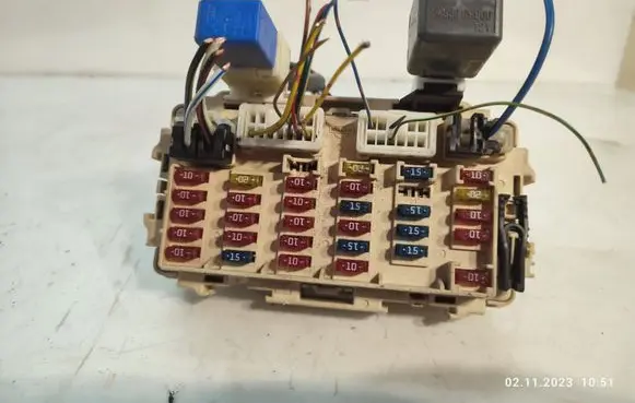 Nissan X-Trail T30 Fuse module