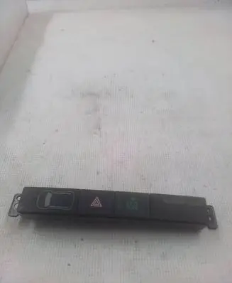 Mitsubishi Outlander Hazard light switch 8002B409 1335200330 C68283