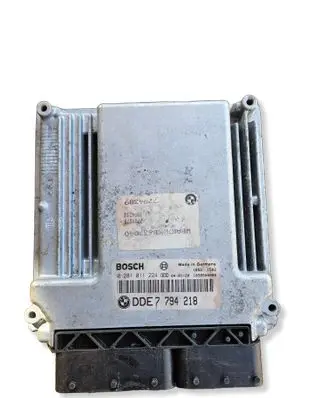 BMW 5 E60 E61 Engine control unit/module 0281011224 1039S04094 7794218