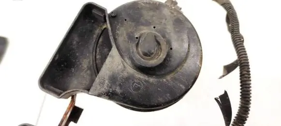 Land Rover Freelander 2 - LR2 Horn signal E30055307