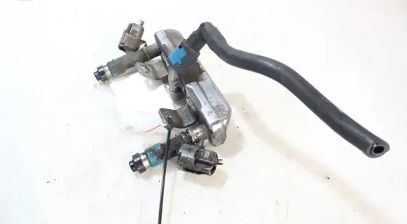 Subaru Forester SH Fuel main line pipe