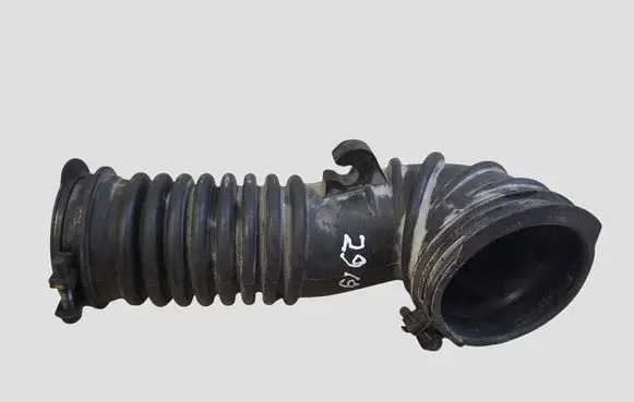 Mazda 6 Air intake hose/pipe SH0113221 K6805