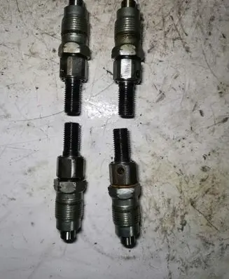 Mitsubishi Pajero Sport I Fuel injector 25TDI