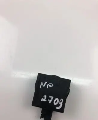 Citroen C3 Picasso Headlight level height control switch 96384422XT
