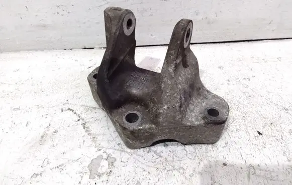 Nissan Qashqai Engine mounting bracket 11332BB50A